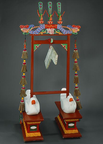 Teukgyeong, Wood, marble, feather, beads, horn, Korean