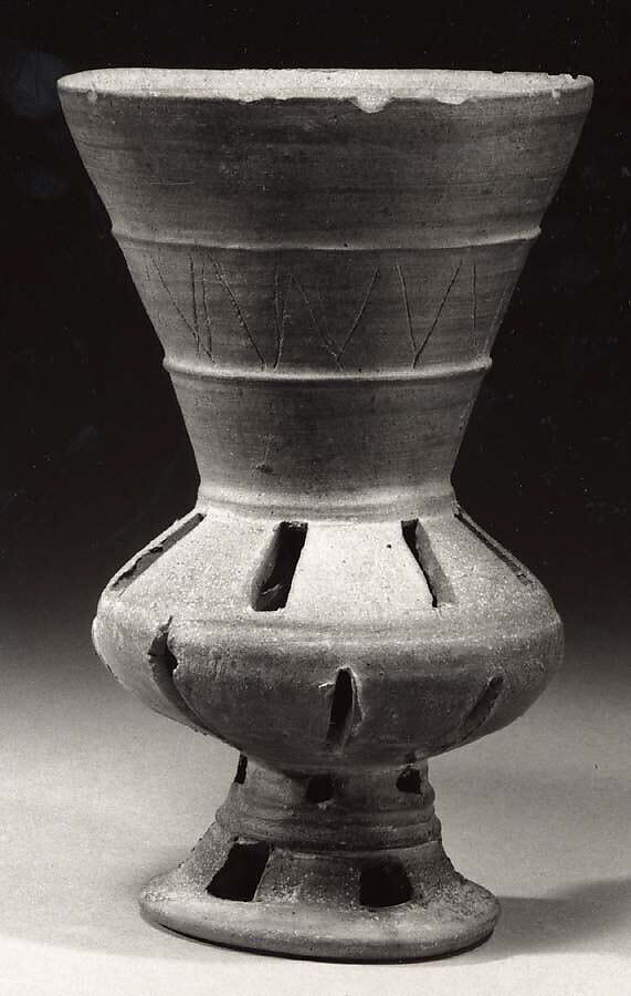 Bell cup, Stoneware, Korea