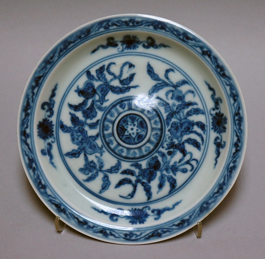 Saucer with pomegranates and peaches, Porcelain painted in underglaze cobalt blue (Jingdezhen ware), China