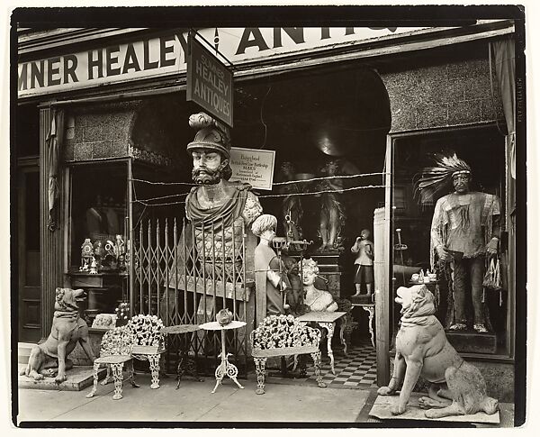 [Sumner Healy Antique Shop, 942 3rd Avenue near 57th Street, Manhattan], Berenice Abbott, Gelatin silver print