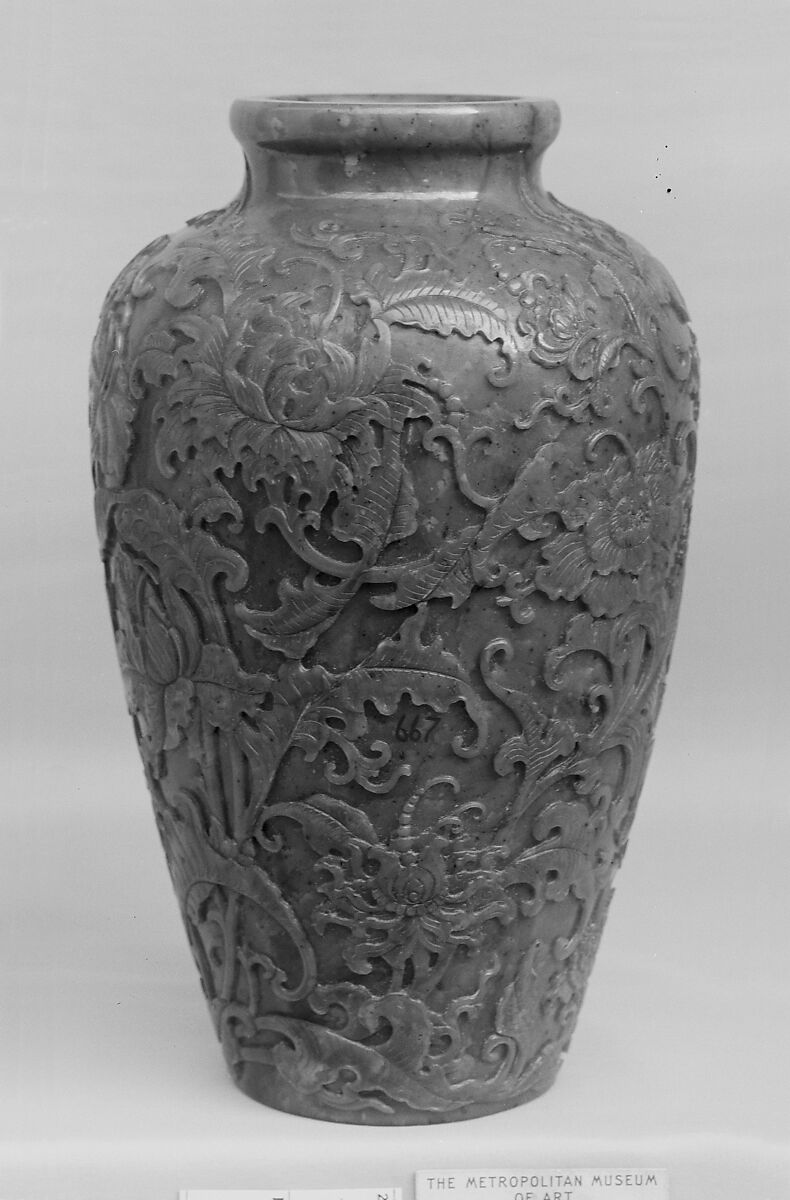 Vase, Jade (nephrite), China