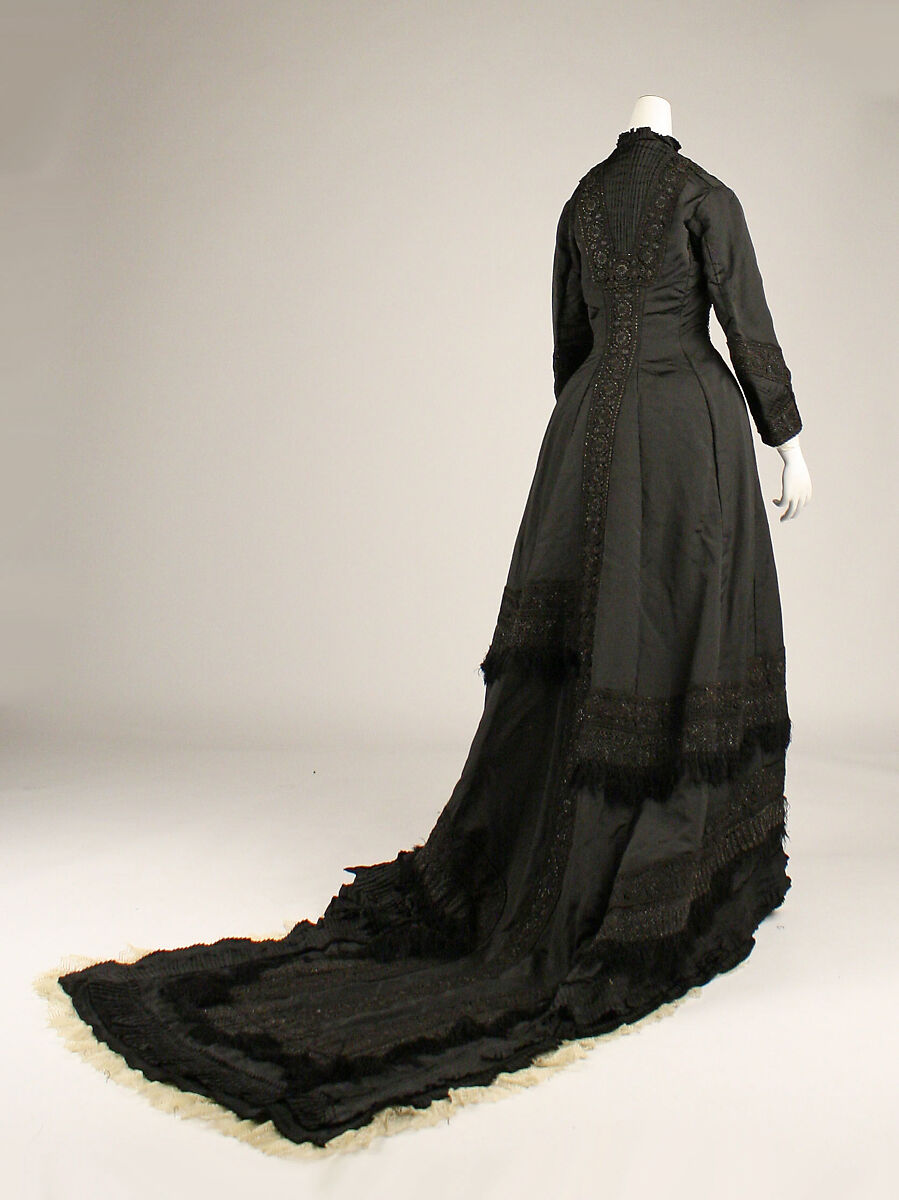 Tea gown, silk, beads, American