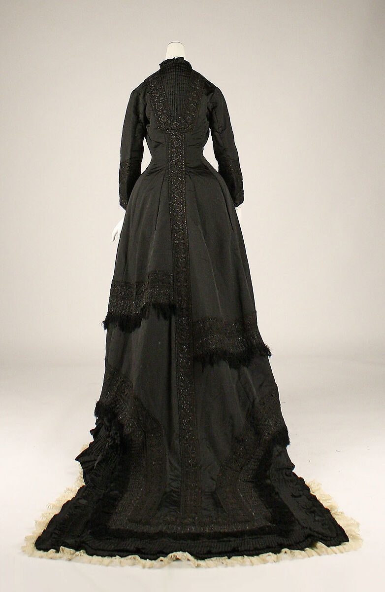 Tea gown, silk, beads, American