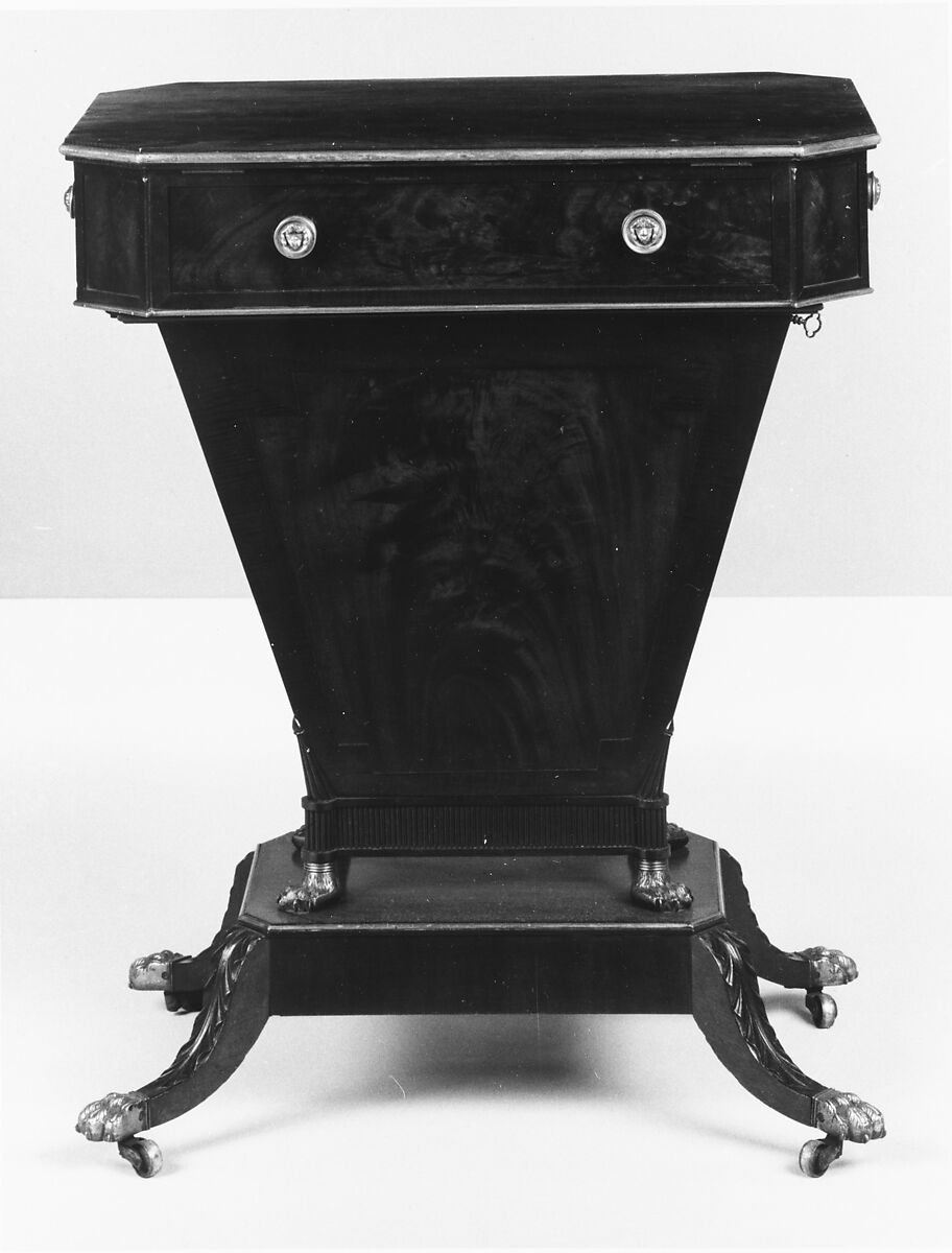 Work Table, Attributed to the Workshop of Duncan Phyfe (American (born Scotland), near Lock Fannich, Ross-Shire, Scotland 1768/1770–1854 New York), Mahogany veneer, mahogany, gilt-brass ornament, white pine, yellow poplar, American 