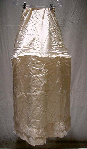 Wedding dress, Juana de Garzon, silk, American