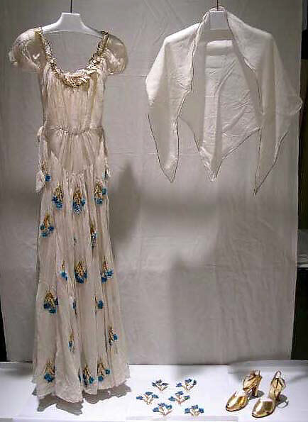 Evening dress, Mr. Omar Kiam, wool, silk, American