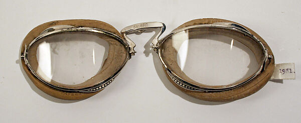 Ensemble, rayon, leather, plastic, metal, American or European