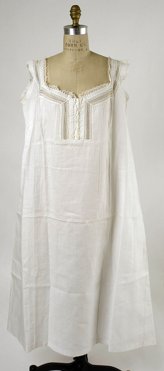 Chemise, linen, probably American 