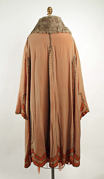 Evening ensemble, a) silk, fur
b) silk, American or European