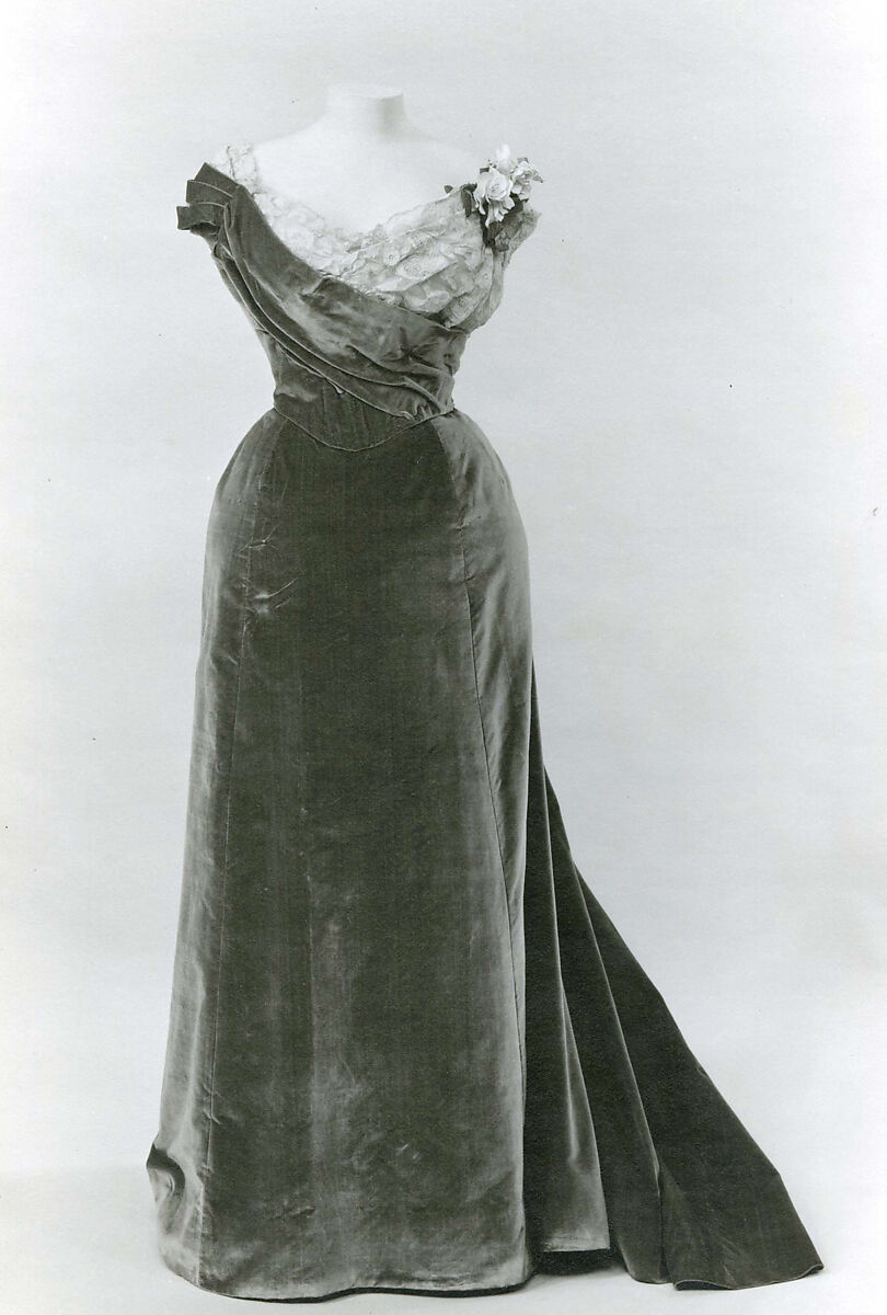 Evening dress, House of Worth (French, 1858–1956), silk, French