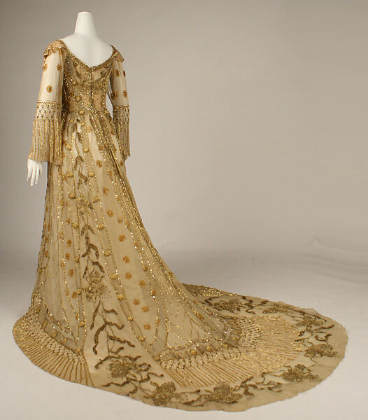 Evening dress, [no medium available], European