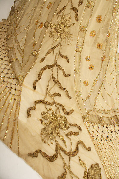 Evening dress, [no medium available], European