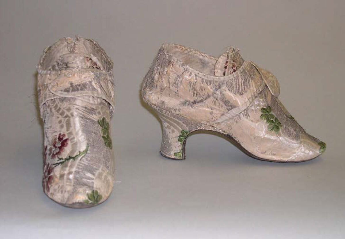 Shoes, silk, metallic thread, leather, wood, European 