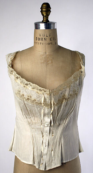 An Edwardian corset cover out of silk curtains < with my hands - Dream