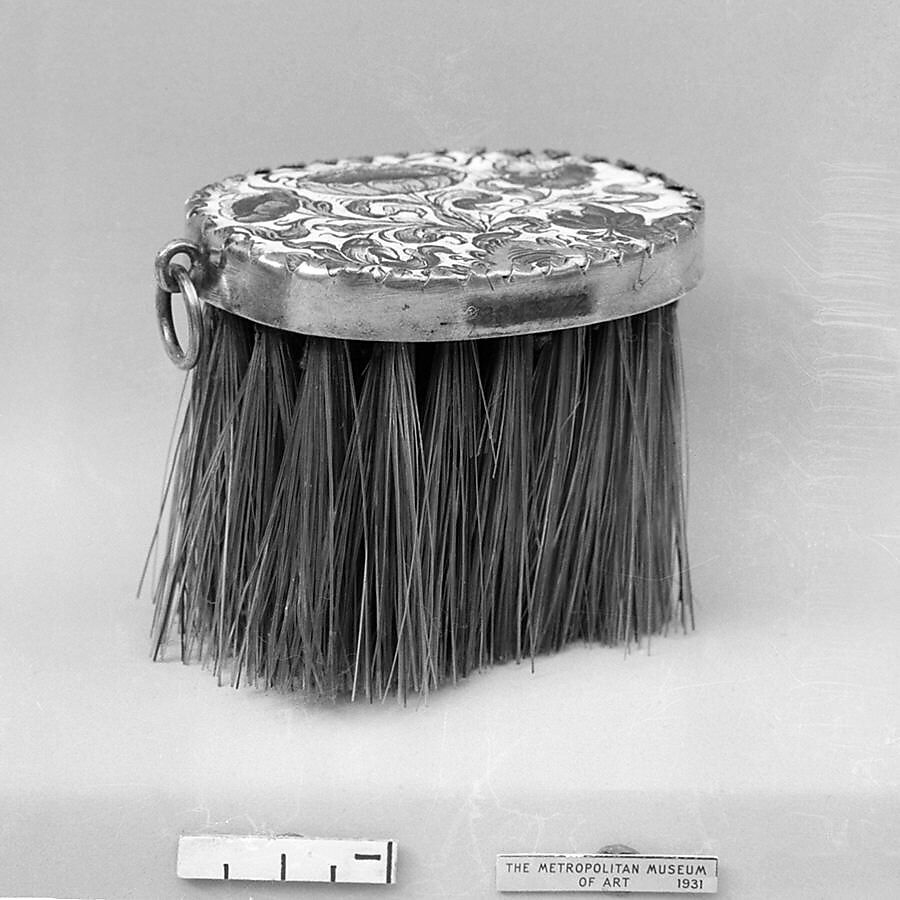 Brush, enamel, metal, French