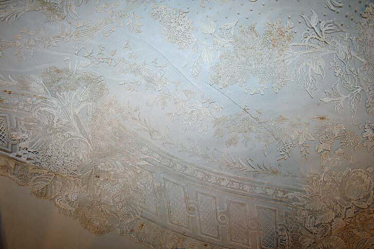 Shawl, [no medium available], Belgian