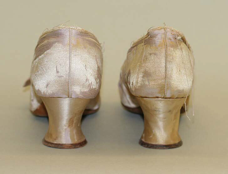 Ensemble, silk, French