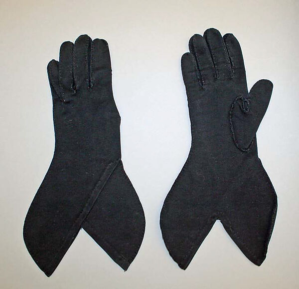 Evening gloves, Lilly Daché (American (born France), Bègles 1898–1989 Louvecienne), a,b) cotton, American 