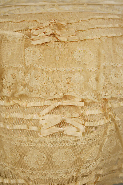 Evening dress, [no medium available], American