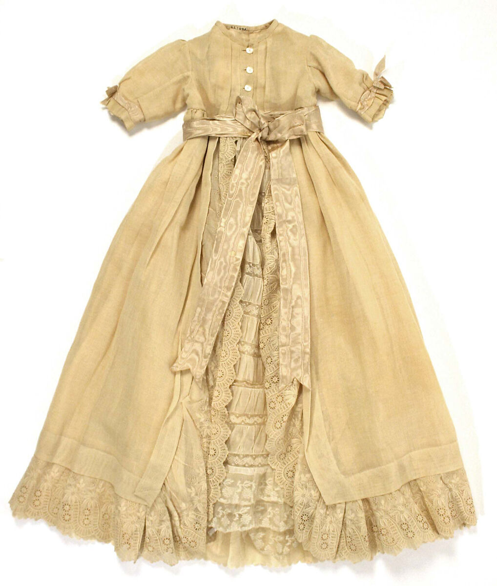 Christening ensemble, cotton, silk, probably American 