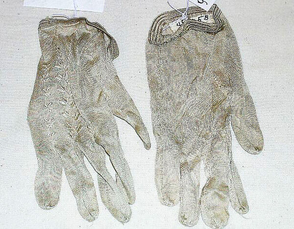 Gloves, silk, American or European 