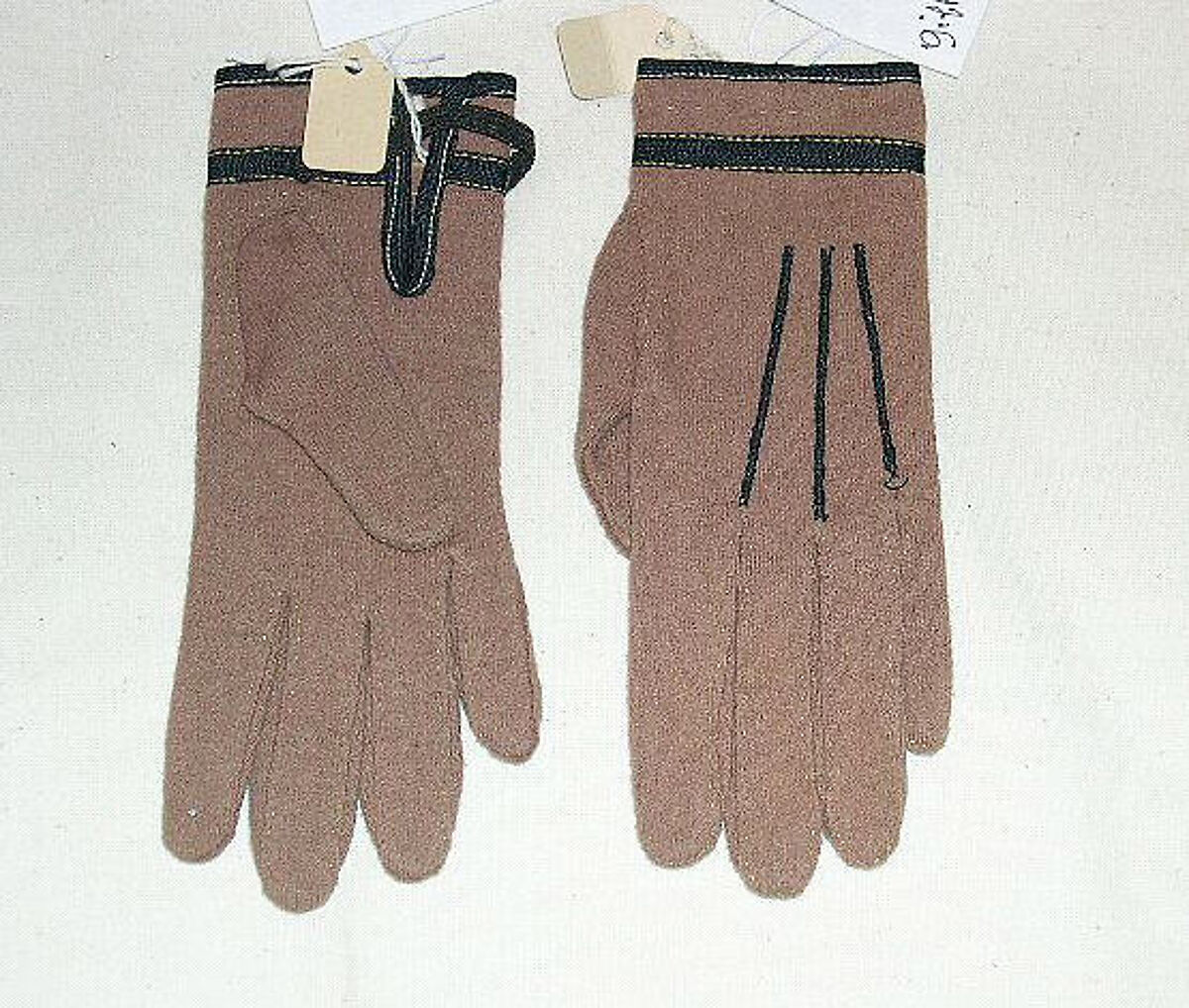 Gloves, wool, American 