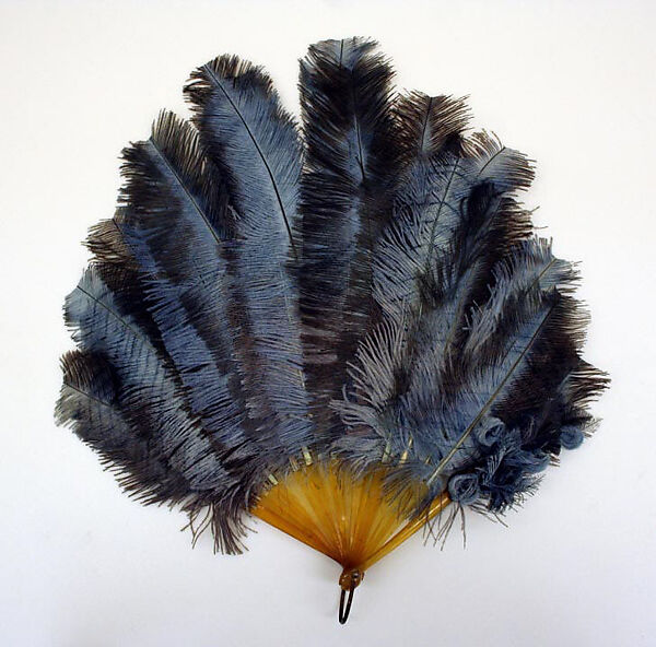 Brisé fan, feathers, plastic, American or European 