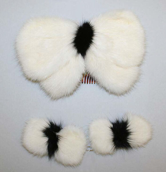 Ensemble, ermine, leather, tortoiseshell (or plastic), silk, Swedish