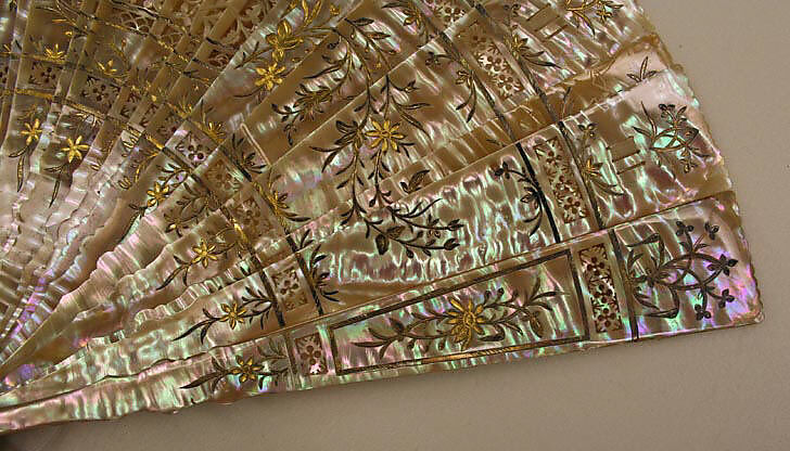 Brisé fan, shell, silk, metal, French