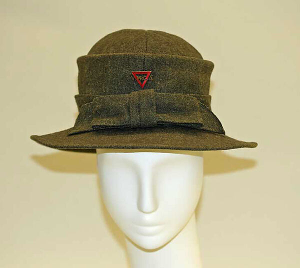 Uniform, (a, b, e) wool, (c) cotton, (d) viscose, French