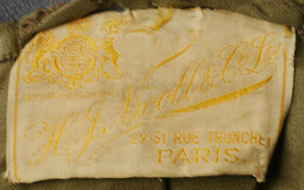 Uniform, (a, b, e) wool, (c) cotton, (d) viscose, French