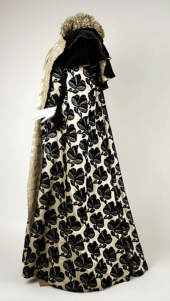 Evening mantle, House of Worth (French, 1858–1956), silk, French