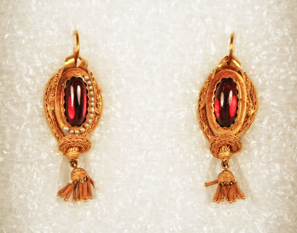 Earrings, gold, garnet, pearl, probably American 