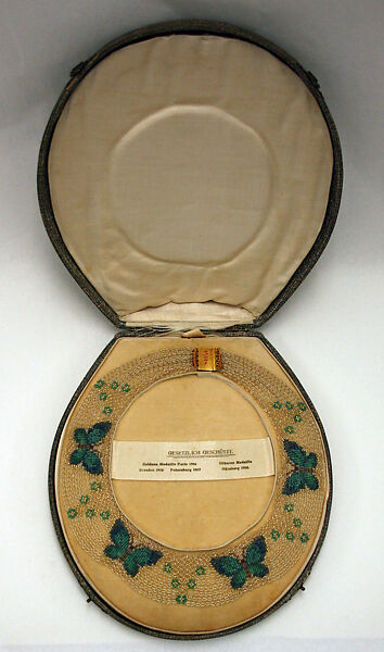 Necklace, glass, German