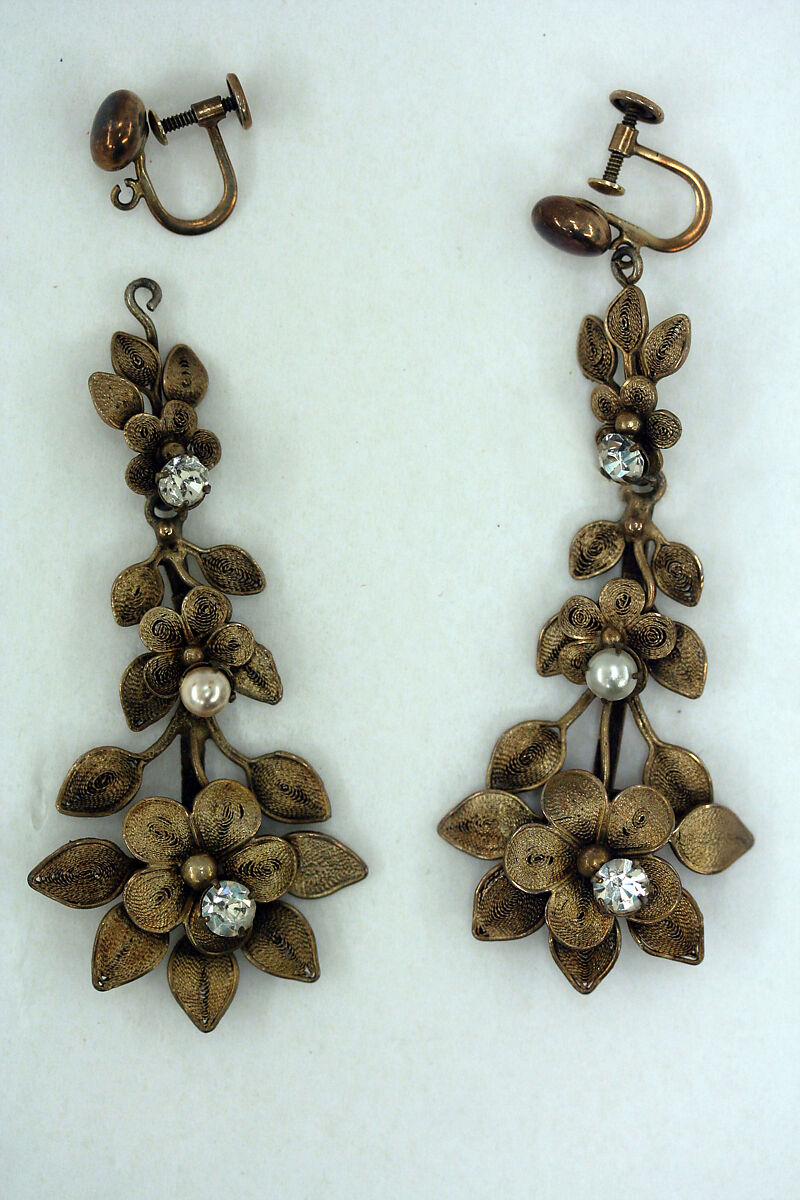 Jewelry set, silver, pearl, probably European