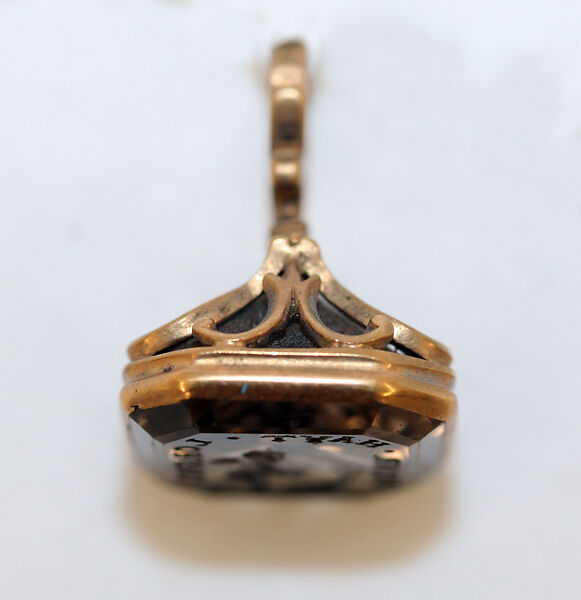Seal, metal, smokey quartz, French