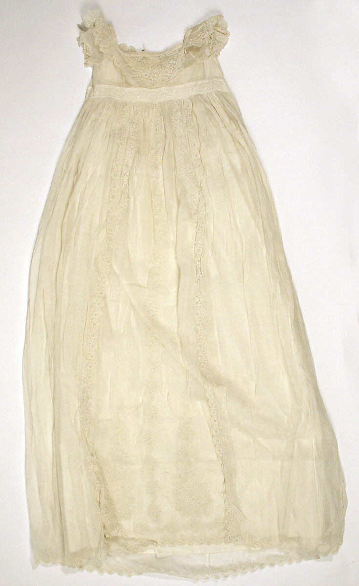 Christening dress, cotton, British 