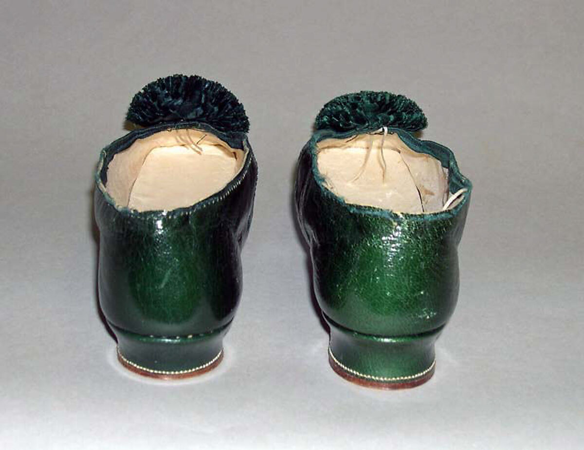 Slippers, leather, linen, wood, French