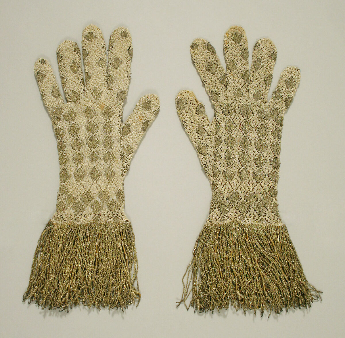 Gloves, silk, metal thread, European 