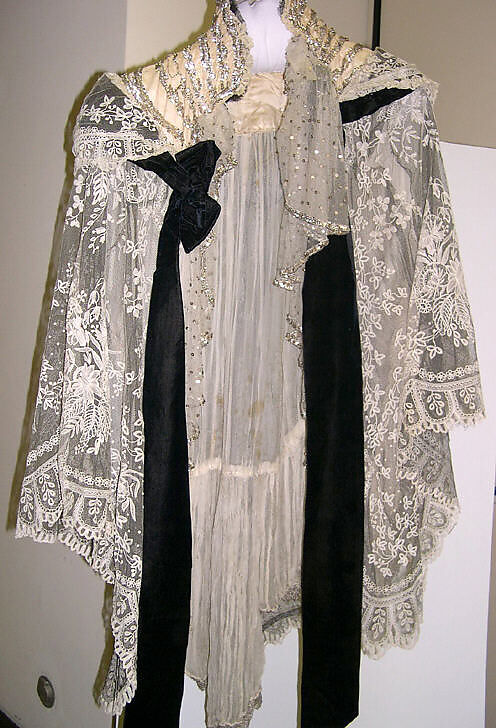 Evening wrap, Madeleine Laferrière (French, 1847–1912), silk, French