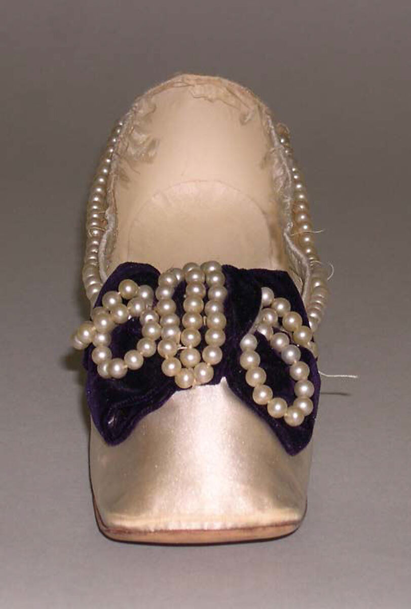 Slippers, B. Altman &amp; Co. (American, 1865–1990), silk, leather, pearls, French