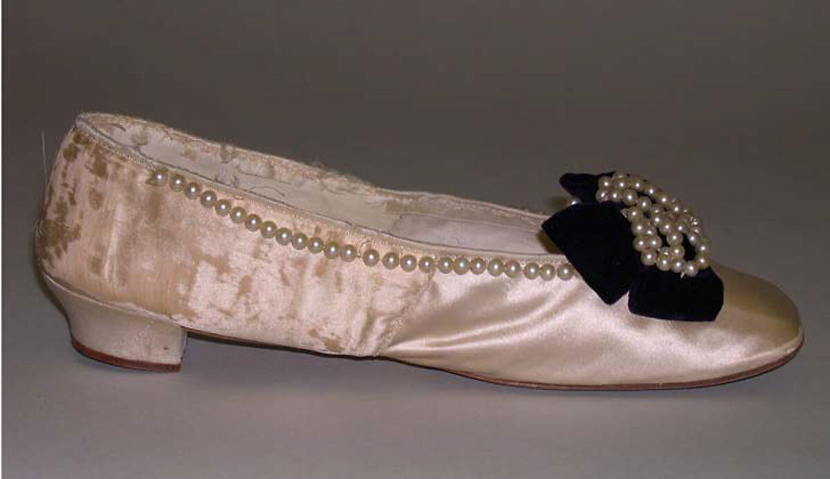 Slippers, B. Altman &amp; Co. (American, 1865–1990), silk, leather, pearls, French 