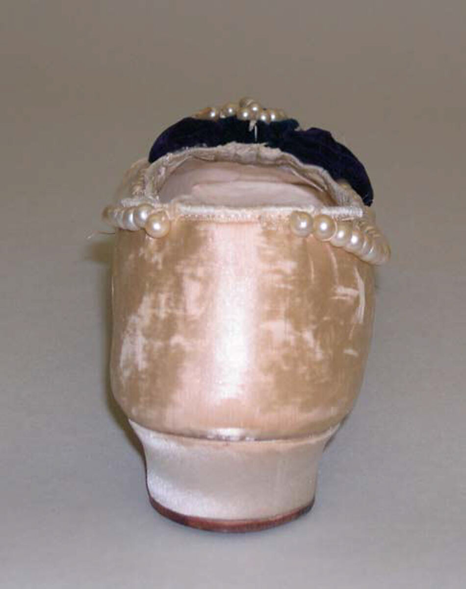 Slippers, B. Altman &amp; Co. (American, 1865–1990), silk, leather, pearls, French