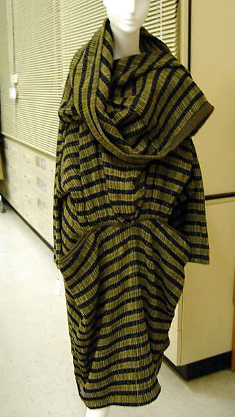 Dress, Issey Miyake (Japanese, 1938–2022), wool/cotton blend, Japanese