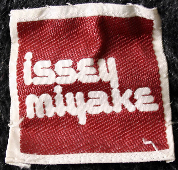 Coat, Issey Miyake (Japanese, 1938–2022), linen, alpaca, Japanese