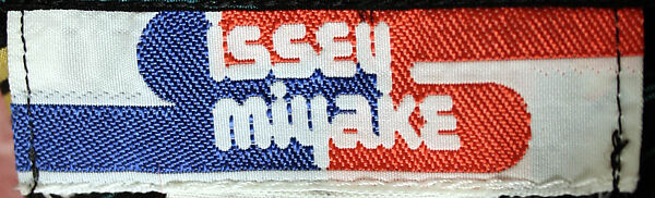 Evening ensemble, Issey Miyake (Japanese, 1938–2022), silk, Japanese