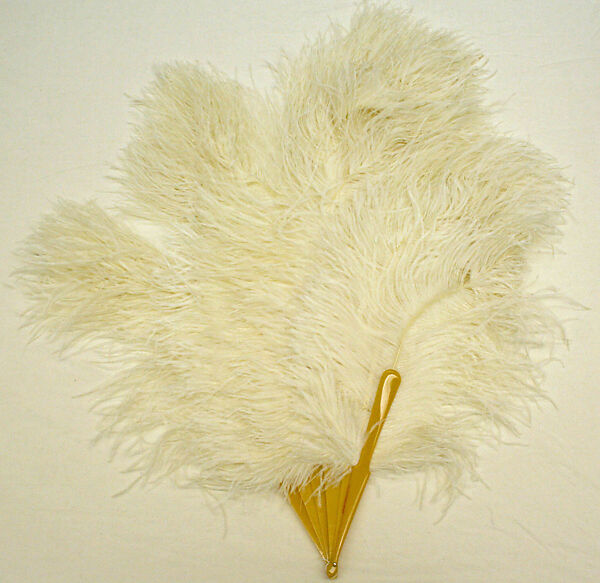 Court presentation accessory set, Edward Molyneux (French (born England), London 1891–1974 Monte Carlo), feathers, silk, plastic, French