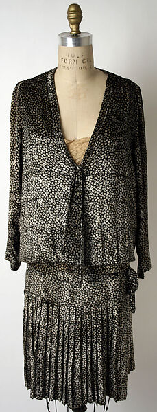 Afternoon dress, Edward Molyneux (French (born England), London 1891–1974 Monte Carlo), silk, French 