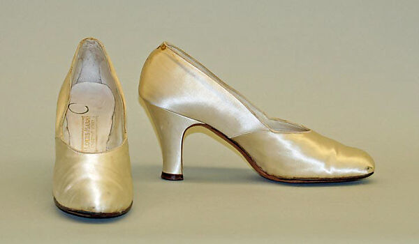 Wedding ensemble, (a–d) House of Patou (French, founded 1914), silk, glass, metallic thread, linen, cotton, French