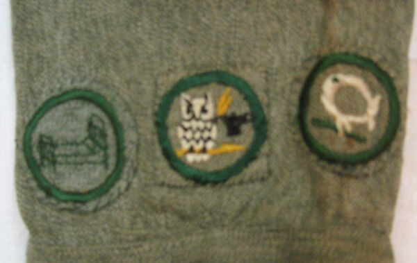 Uniform, a) cotton, silk, metal, plastic; b) cotton; c) cotton, metal; d) wood, metal; e) cotton, American